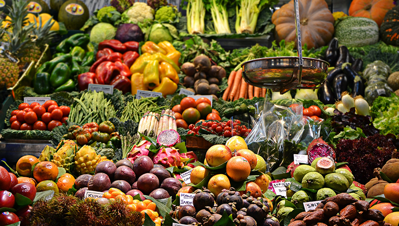 l-interdiction-de-vendre-les-fruits-et-legumes-frais-6267a138633d4847724774.jpg